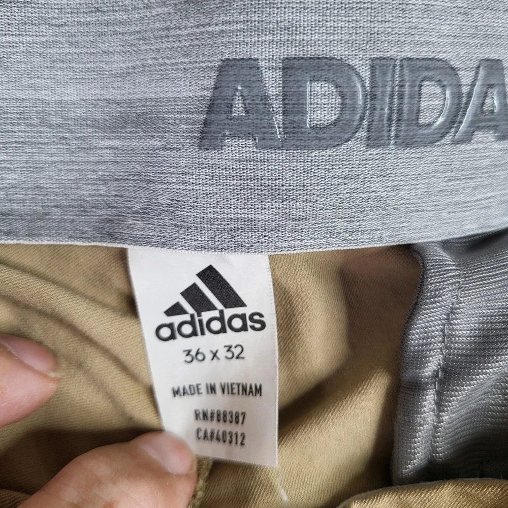 Adidas Pants Mens 36x32 Khaki Golf Stretch Athletic Performance Beige Logo Chino